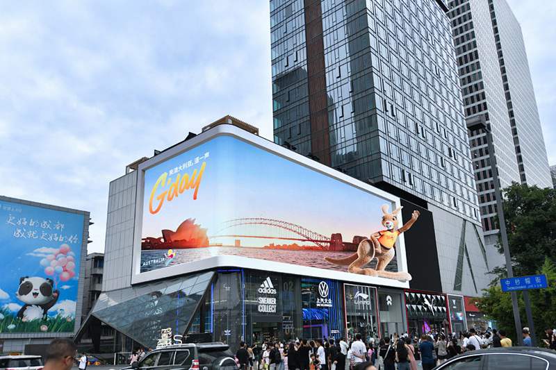 裸眼3D广告大屏，打造网红景点